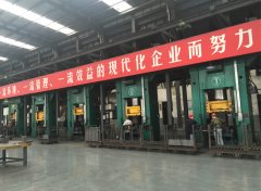 耐火磚成型壓力機的選擇，對企業(yè)的影響的兩個方面